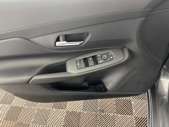 Certified 2026 Nissan Sentra SV w/ SV Convenience Package FWD image 18