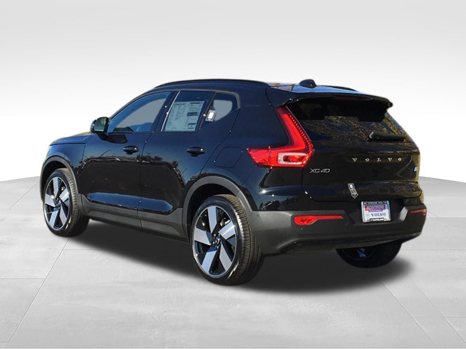 New 2024 Volvo XC40 Recharge Plus w/ Protection Package Premier RWD image 4