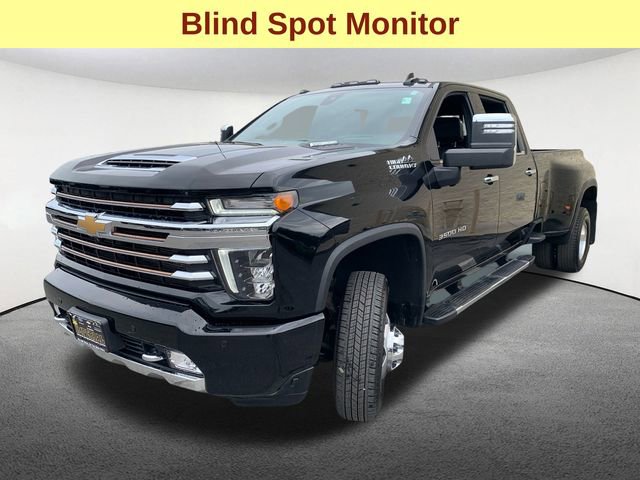 Used 2022 Chevrolet Silverado 3500 High Country w/ Technology Package image 5