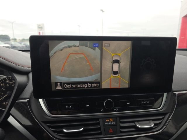 Used 2024 Nissan Altima 2.0 SR FWD image 16