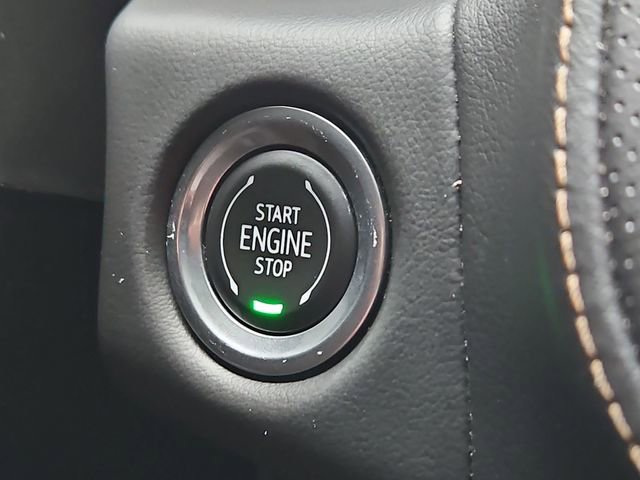 Used 2022 GMC Yukon AT4 image 19