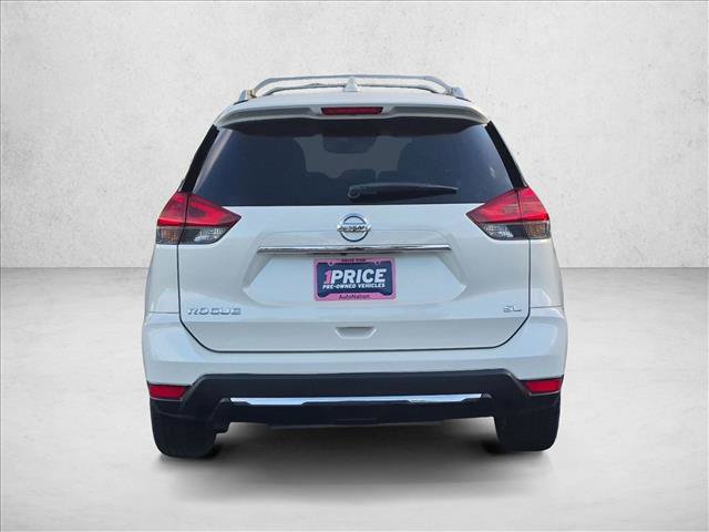 Used 2018 Nissan Rogue SL w/ Premium Package FWD image 7