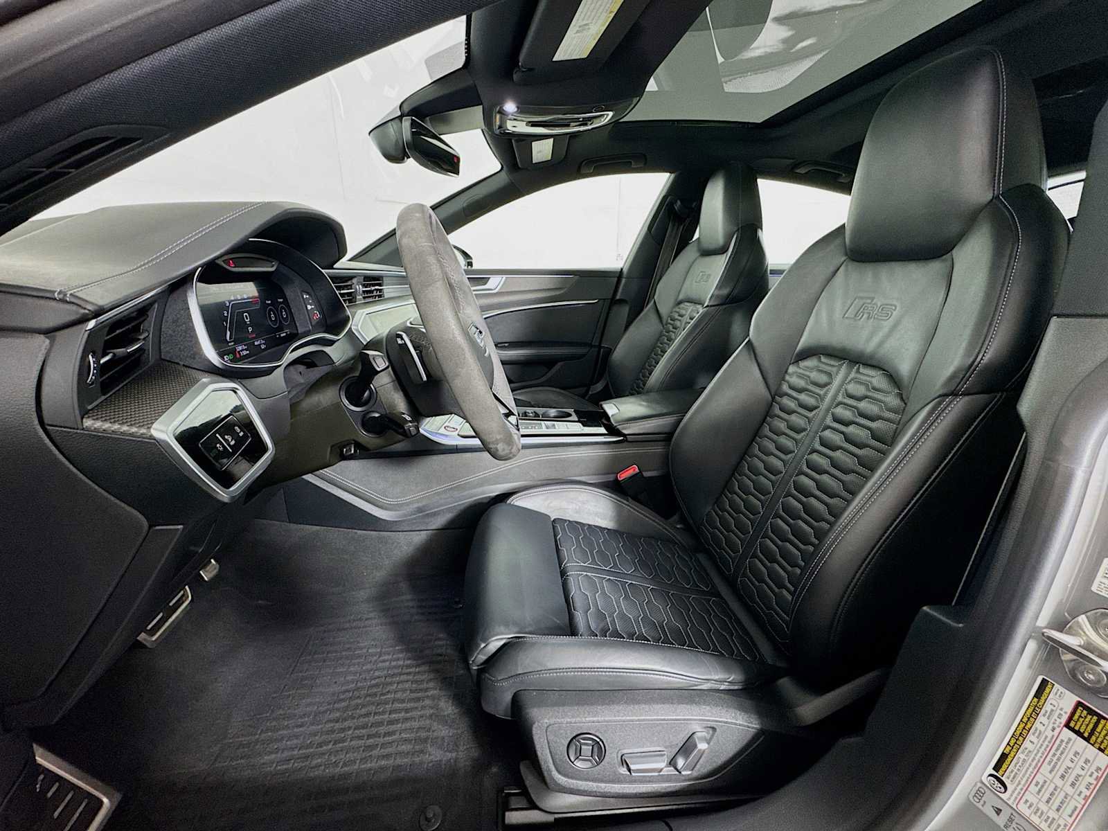 Used 2022 Audi RS 7 4.0T w/ Carbon Optic Package image 11