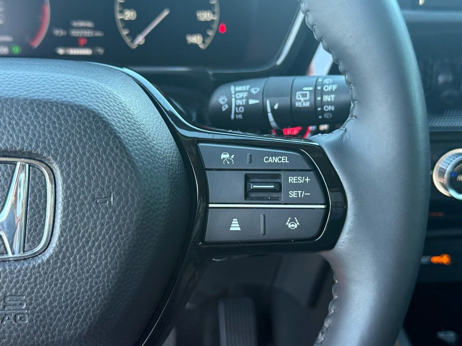 Used 2024 Honda CR-V EX-L image 19