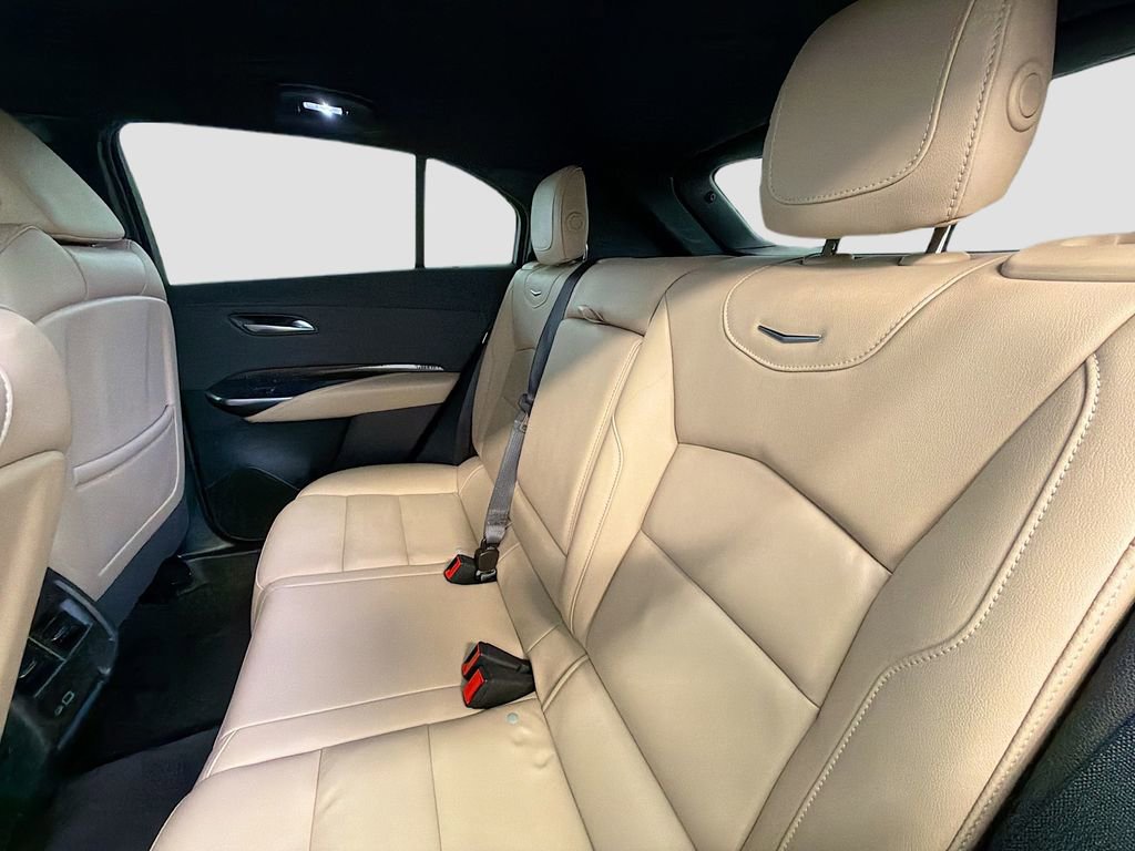 Used 2025 Cadillac XT4 Premium Luxury image 24