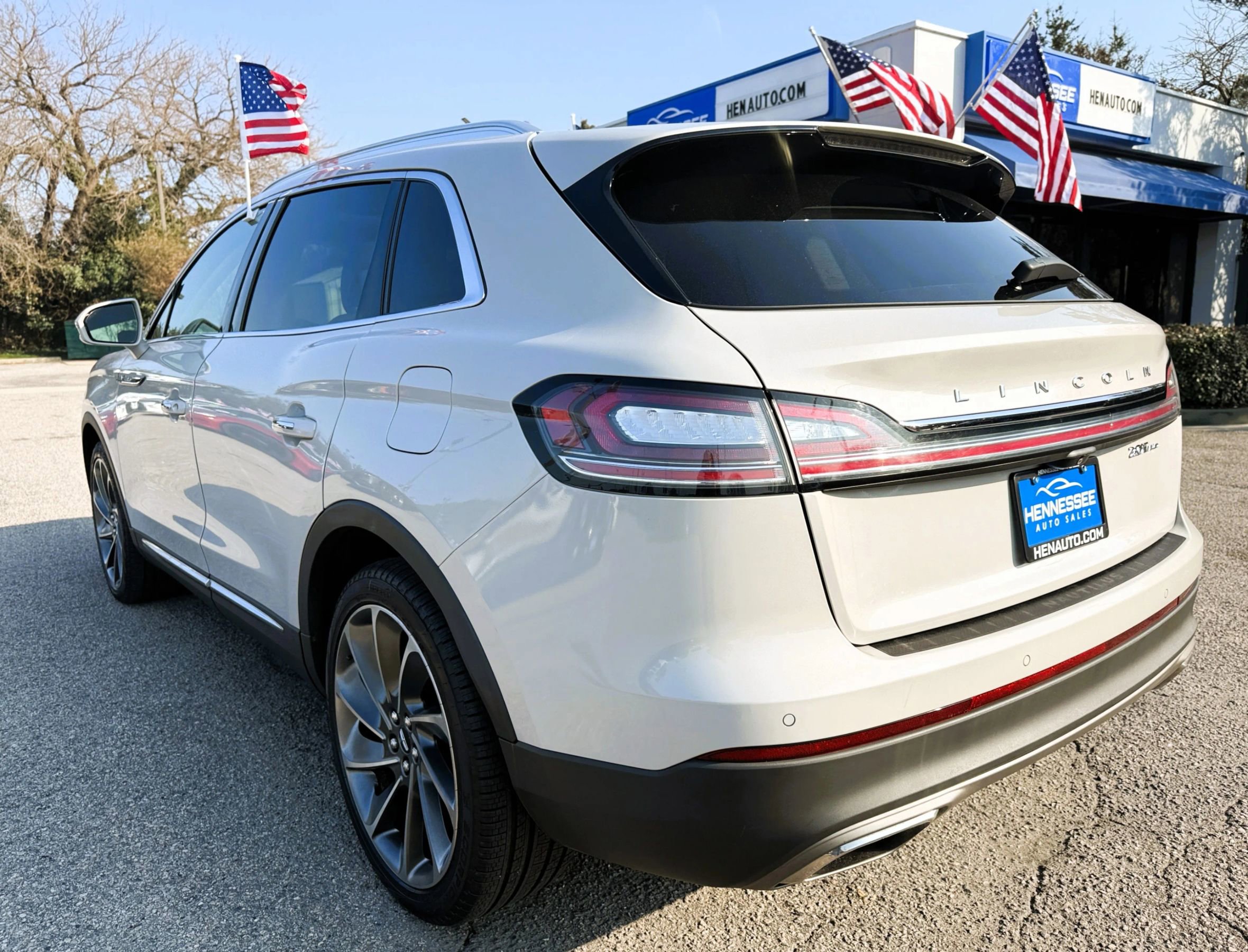 Used 2019 Lincoln Nautilus Reserve image 25