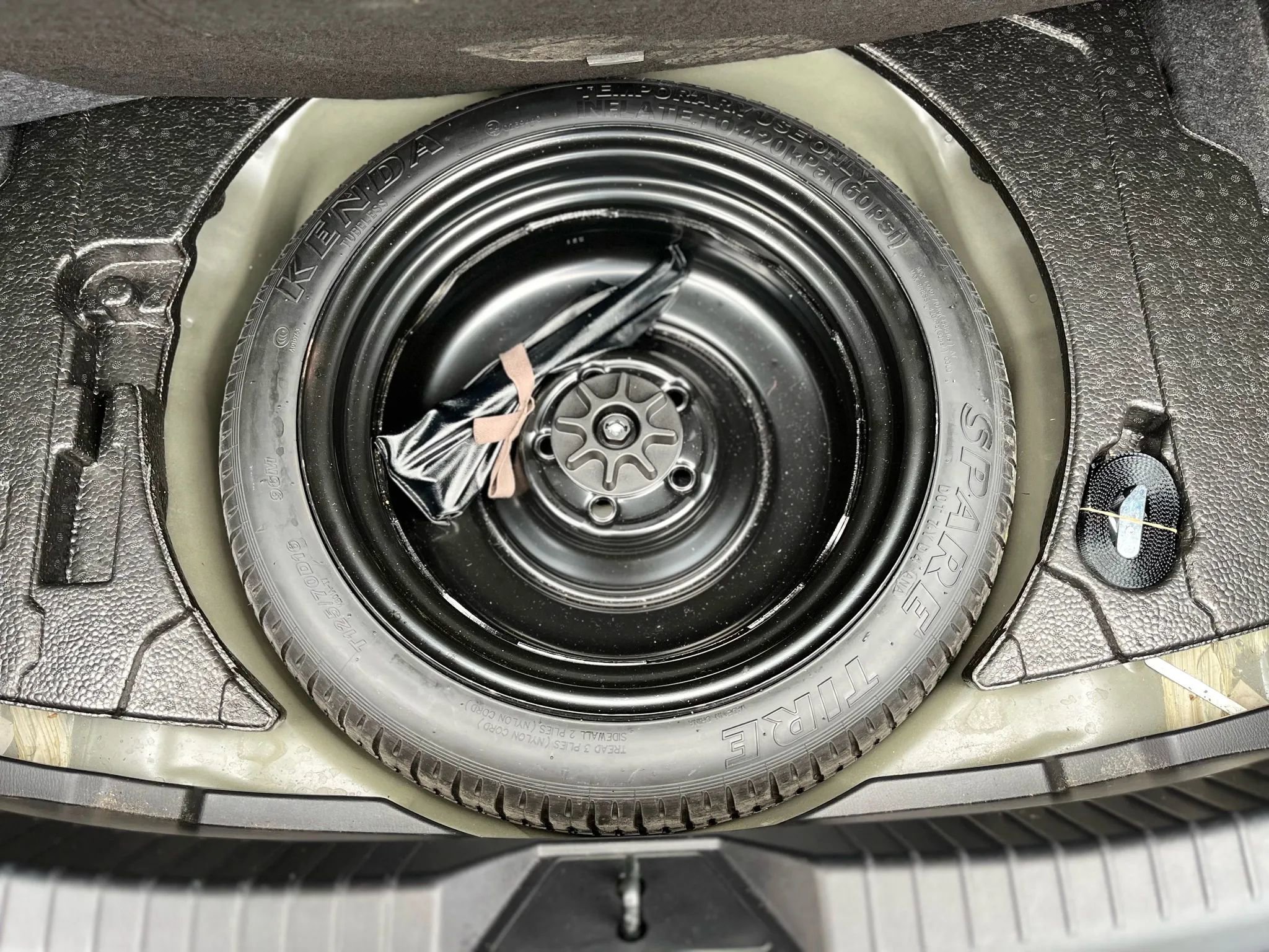 Used 2018 MAZDA MAZDA3 Touring image 22