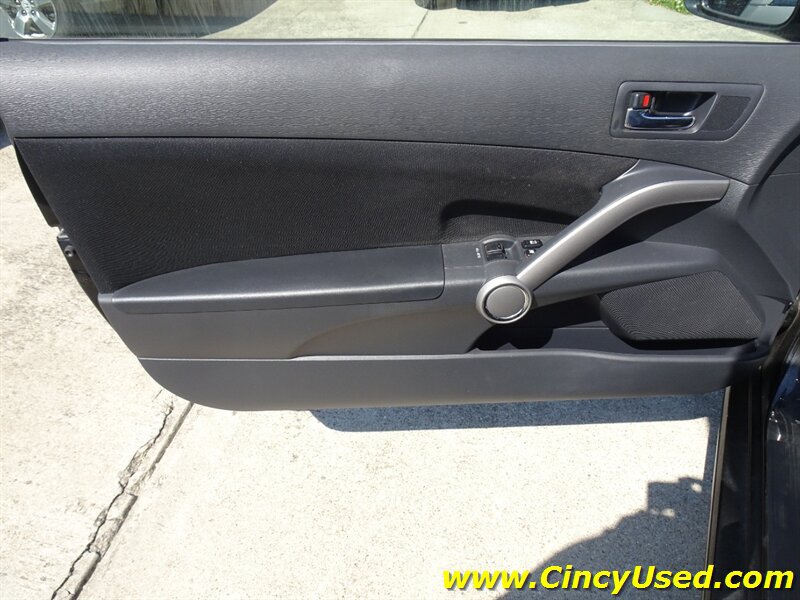 Used 2009 Scion tC FWD image 30