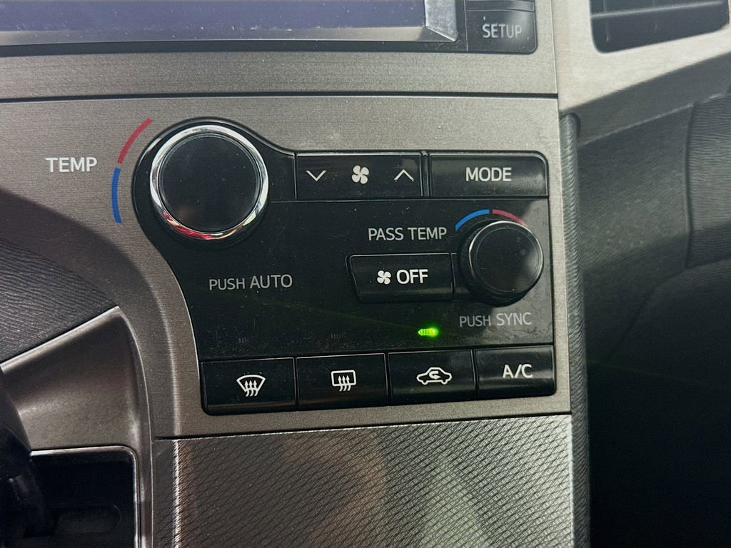 Used 2014 Toyota Venza LE w/ LE Convenience Package AWD/4WD image 16