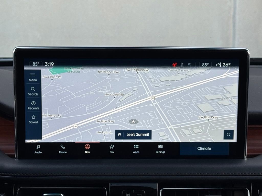 Used 2022 Lincoln Nautilus Reserve w/ Equipment Group 202A image 19