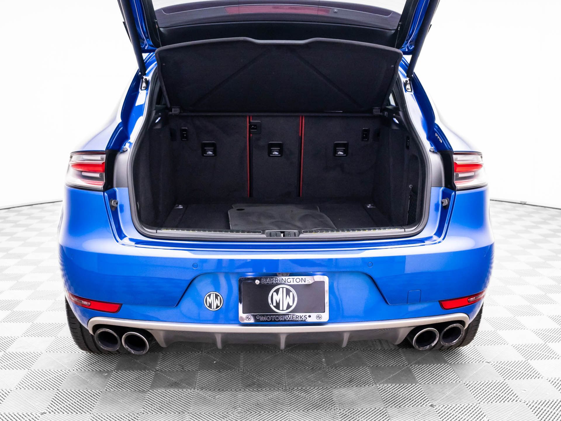 Certified 2021 Porsche Macan Turbo image 32