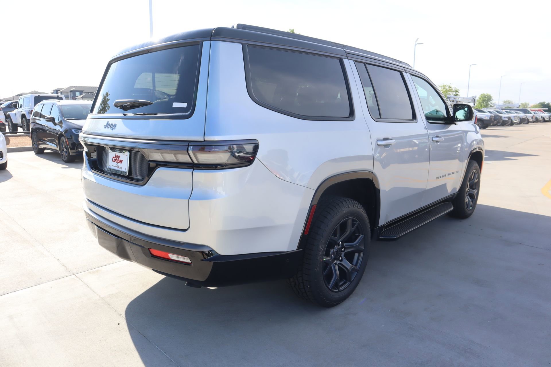 New 2026 Jeep Grand Wagoneer 4WD image 23