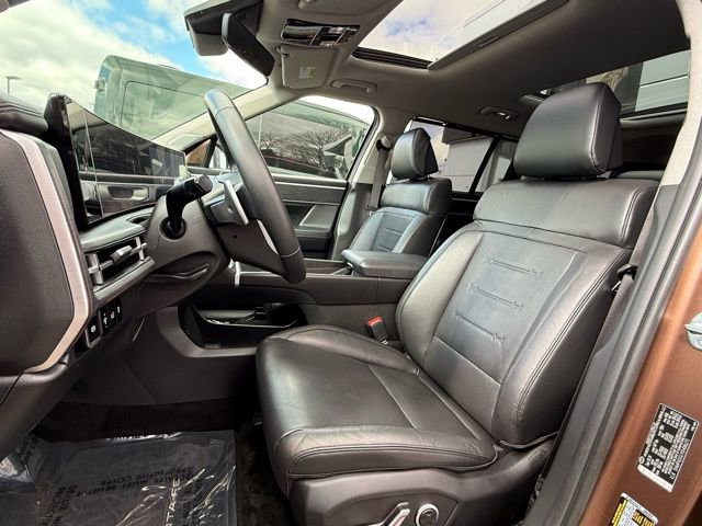 Used 2025 Hyundai Santa Fe Limited image 18