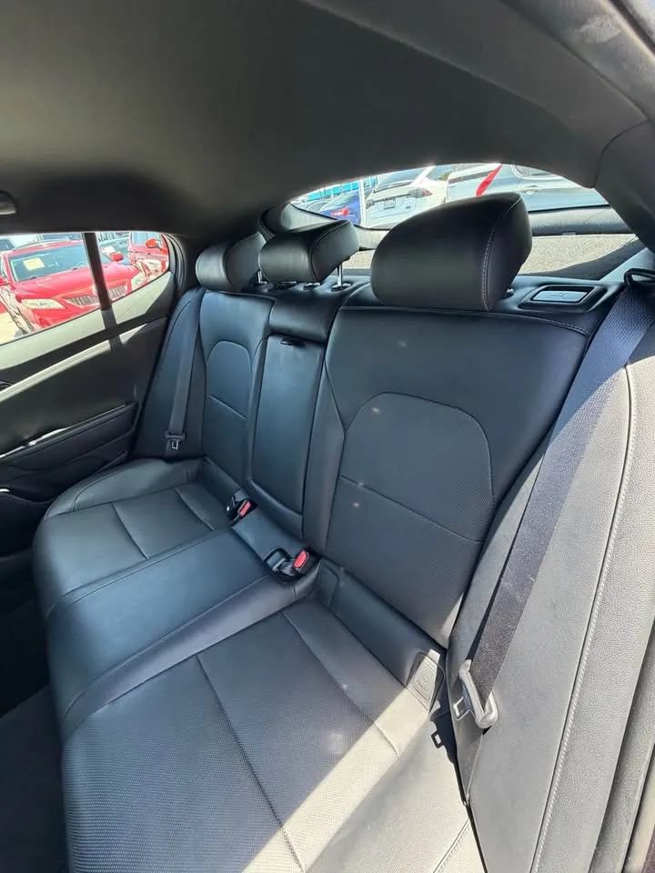 Used 2021 Kia Stinger GT-Line AWD/4WD image 9