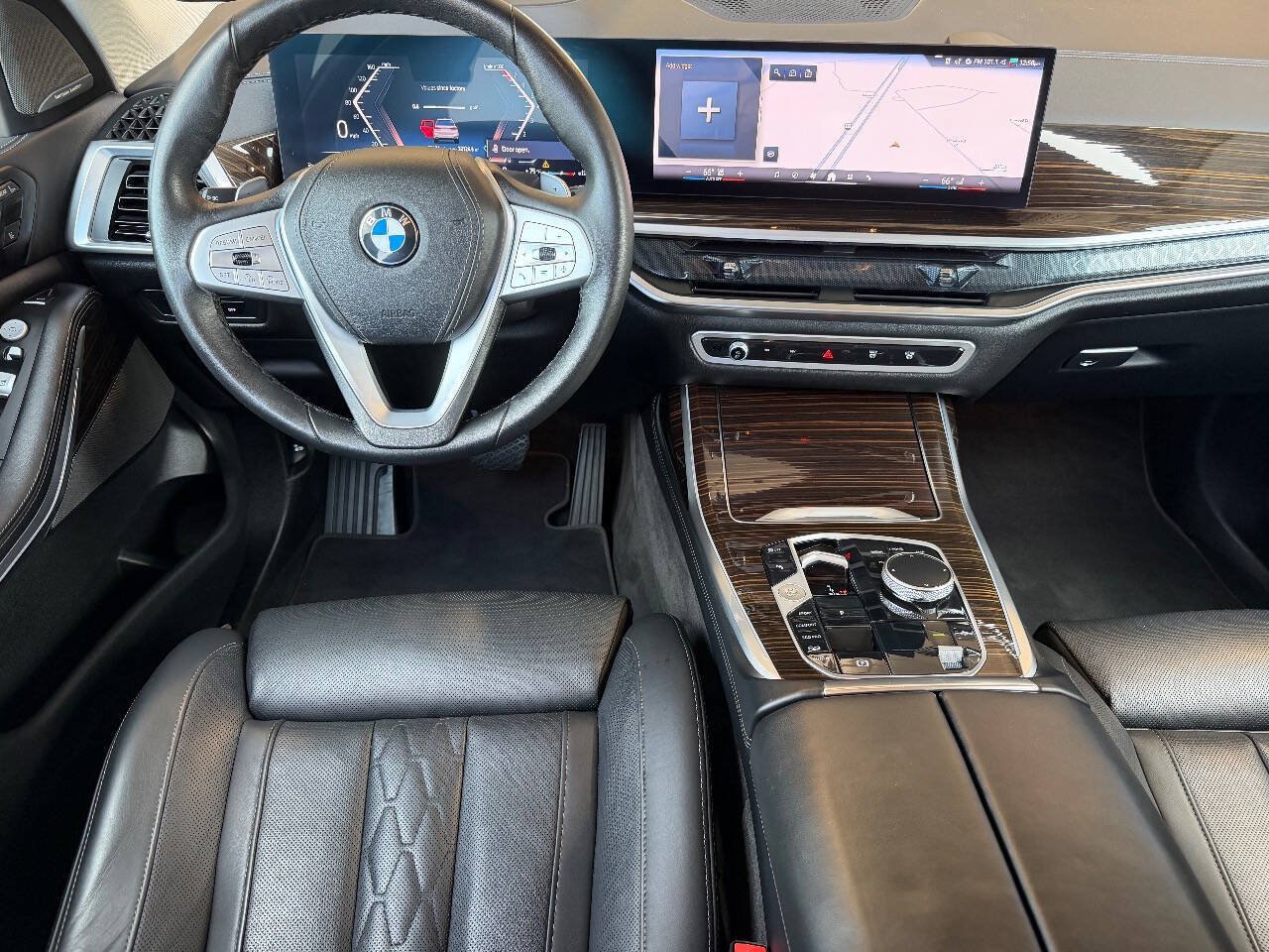 Used 2026 BMW X7 xDrive40i AWD/4WD image 15