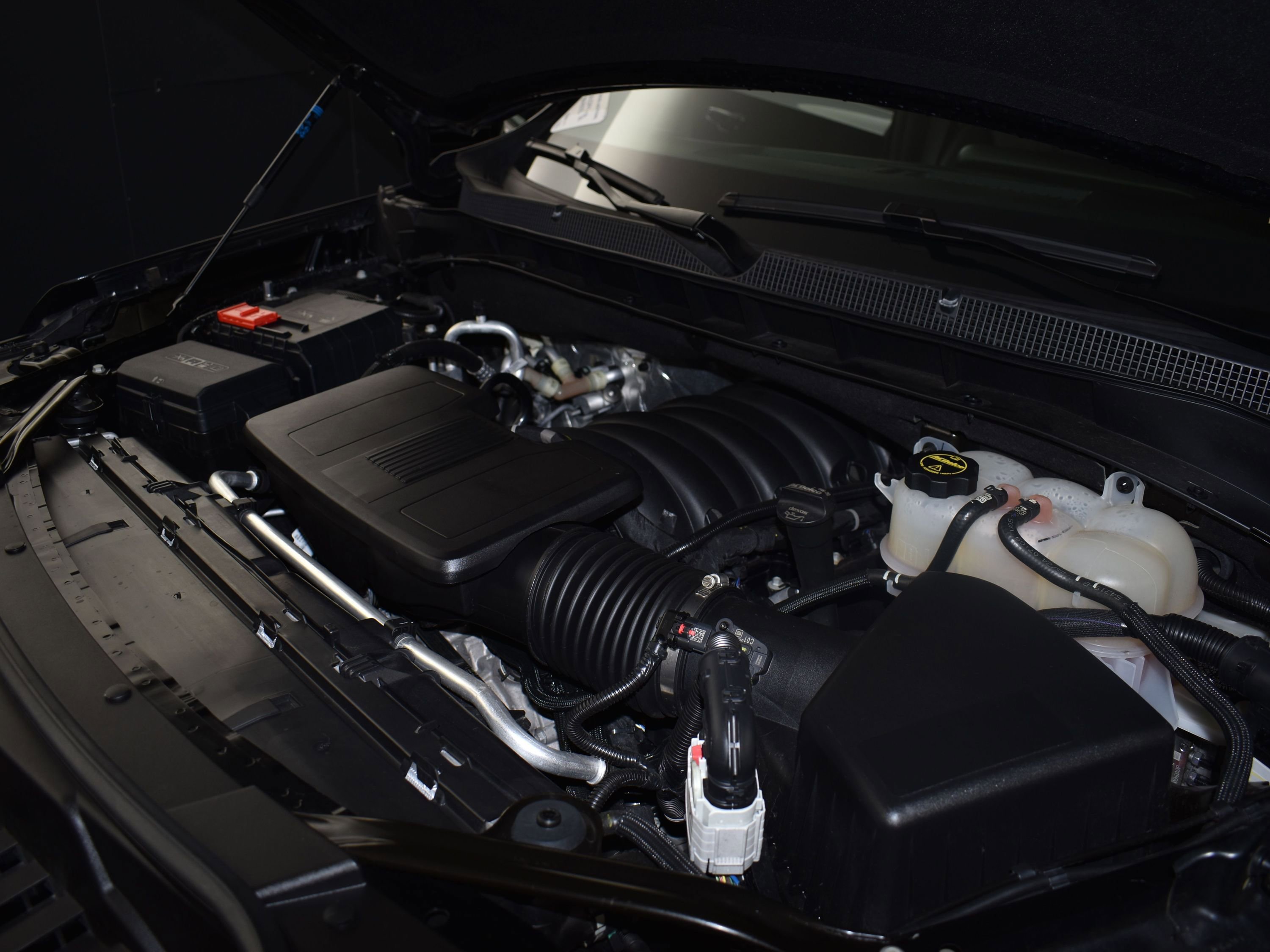 Used 2025 Chevrolet Tahoe RST w/ RST Capability Package image 11