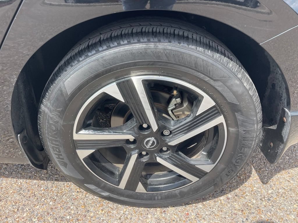 Used 2024 Nissan Sentra SV FWD image 17