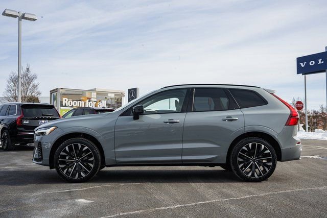 New 2026 Volvo XC60 B5 Ultra w/ Protection Package Premier image 4