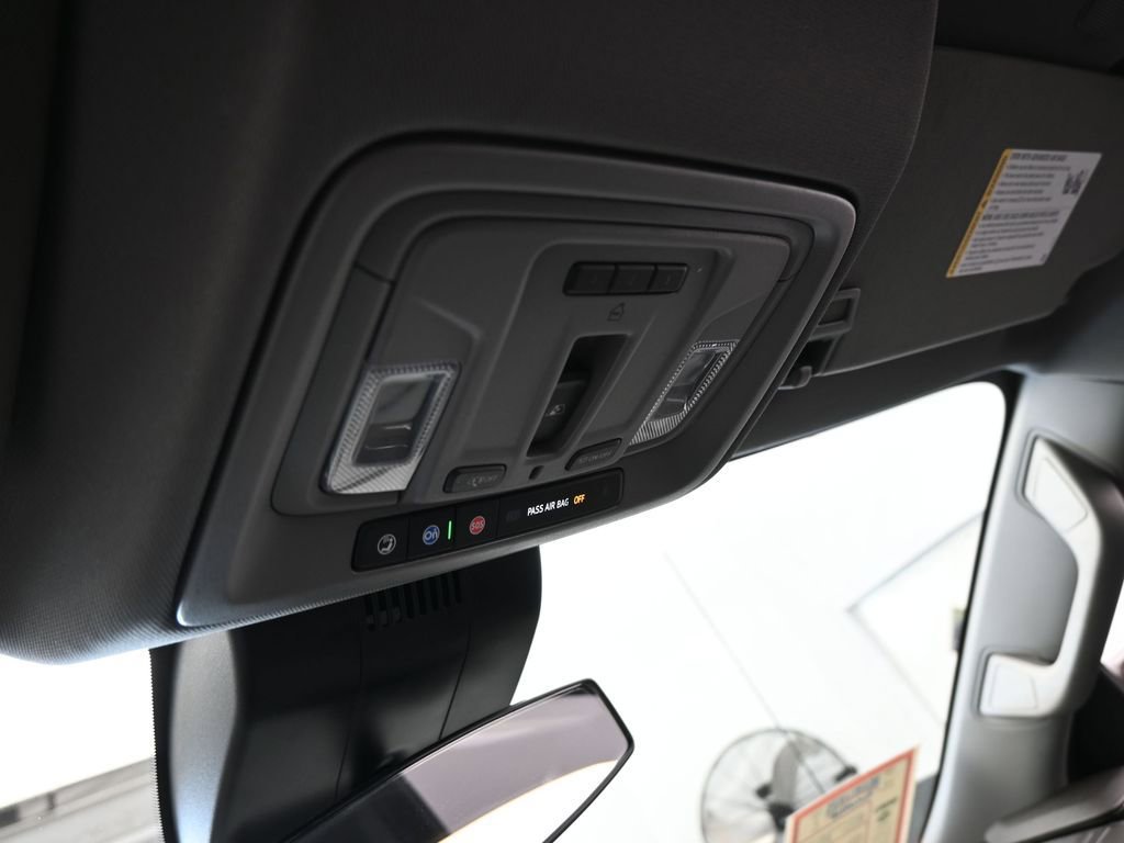 Used 2023 Chevrolet Silverado 1500 LT Trail Boss w/ LT Trail Boss Premium Package image 37