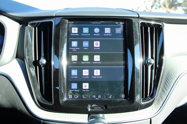 Used 2025 Volvo XC60 B5 Plus image 21