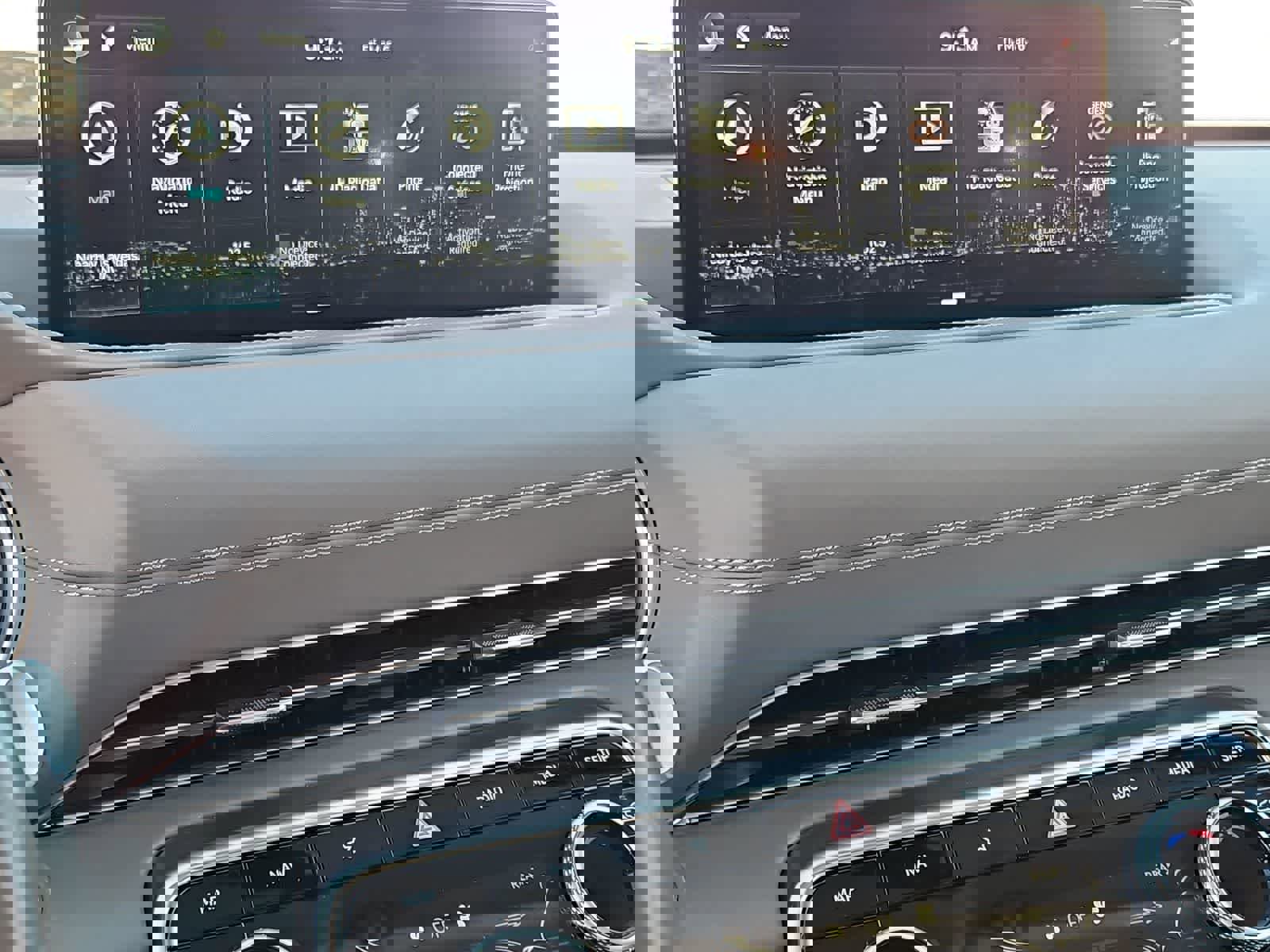 Used 2023 Genesis GV80 2.5T w/ Prestige 20" Package image 28