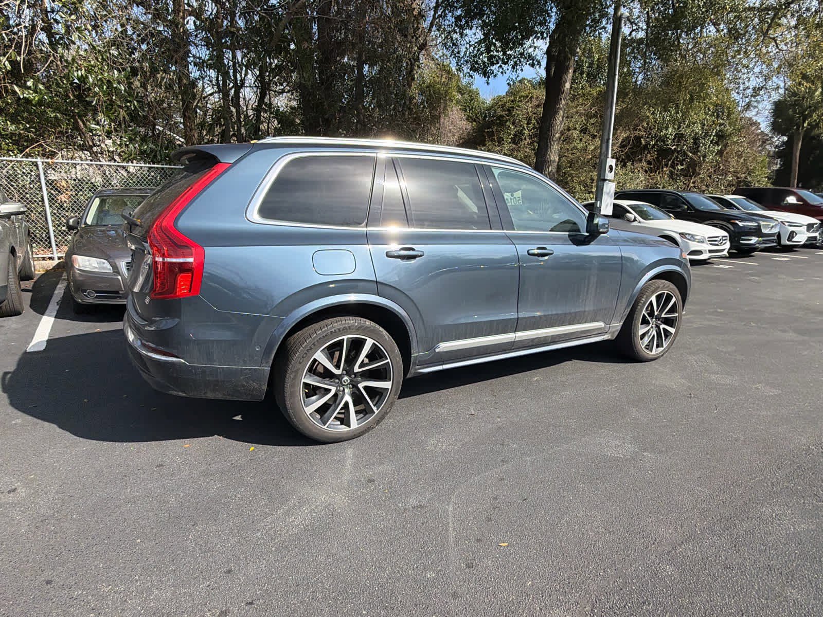 Certified 2023 Volvo XC90 B5 Plus w/ Protection Package Premier image 17