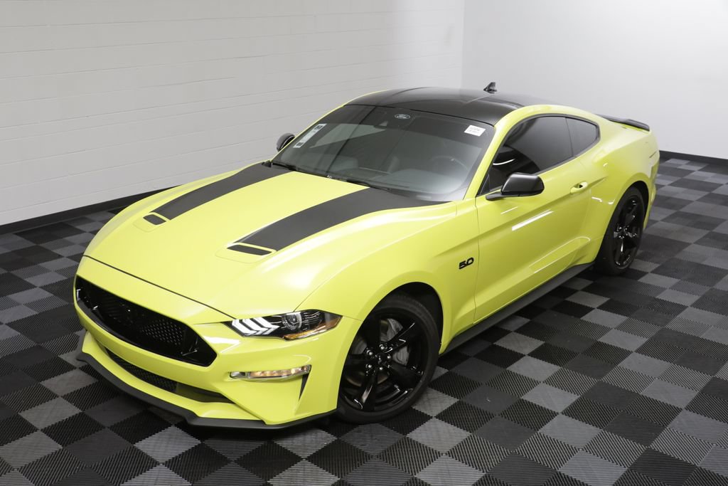 Used 2021 Ford Mustang GT Premium w/ Black Accent Package RWD video 2
