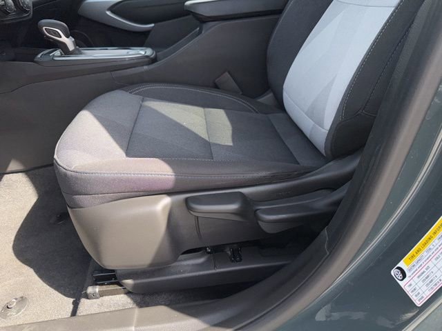 Used 2025 Chevrolet Trax LS w/ LS Convenience Package image 31