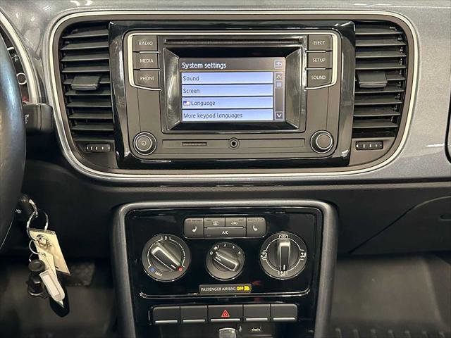 Used 2018 Volkswagen Beetle 2.0T Coast image 30