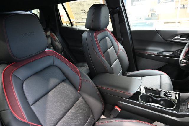 New 2027 Chevrolet Equinox RS w/ Convenience Package III AWD/4WD image 8