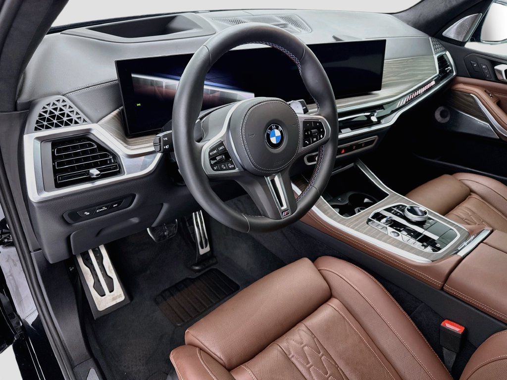 Certified 2026 BMW X5 M60i AWD/4WD image 9