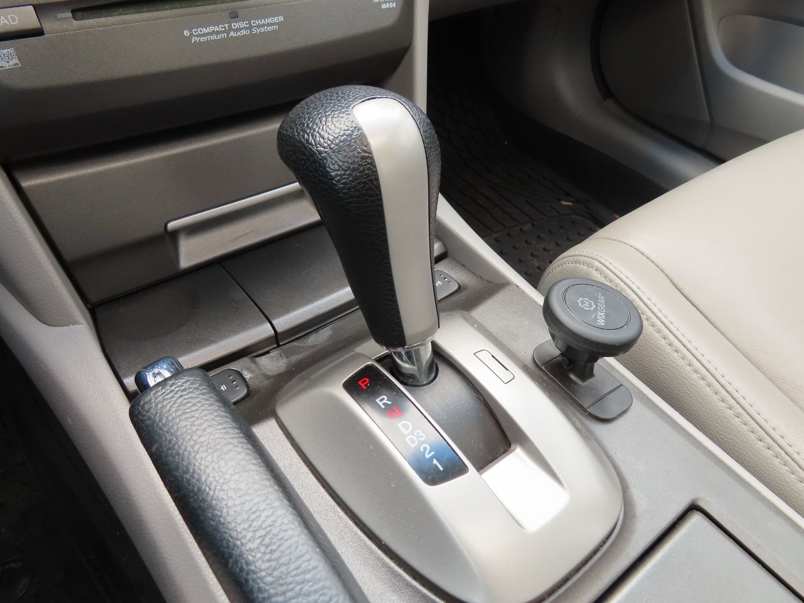 Used 2011 Honda Accord EX-L image 27