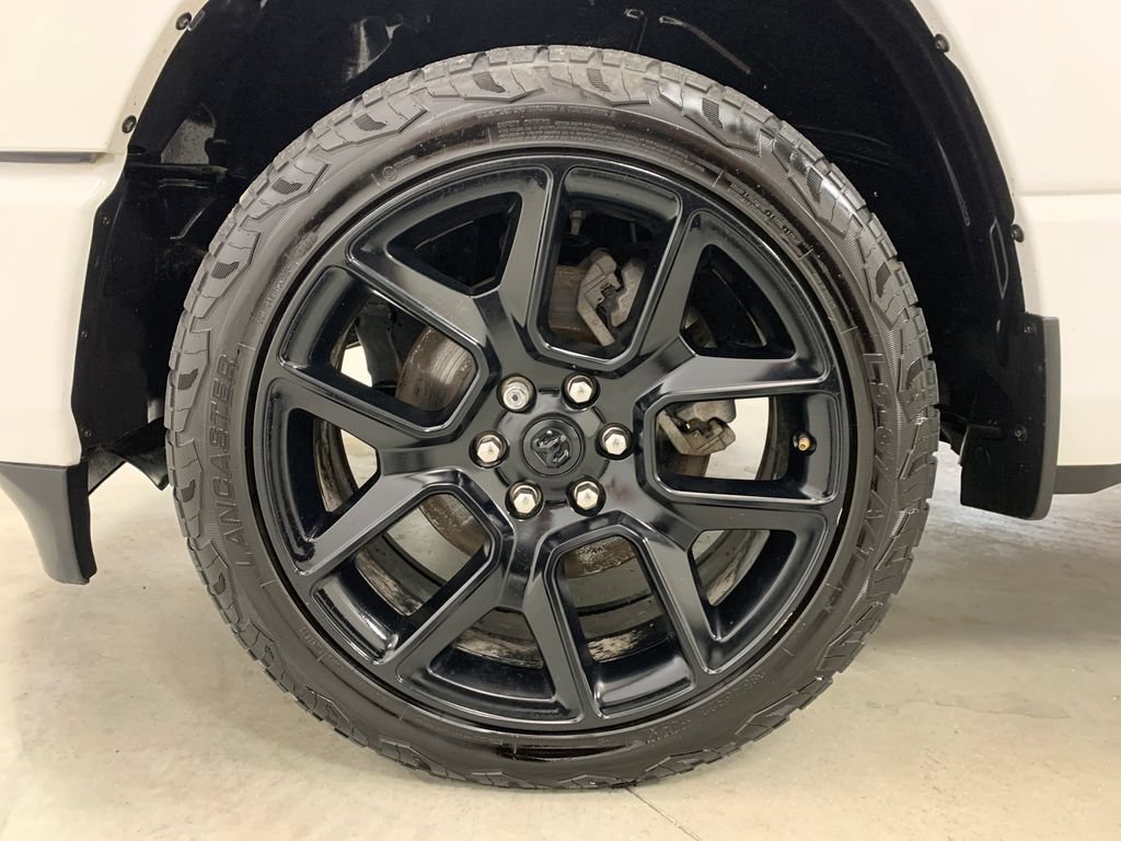 Used 2023 RAM 1500 Laramie AWD/4WD image 19