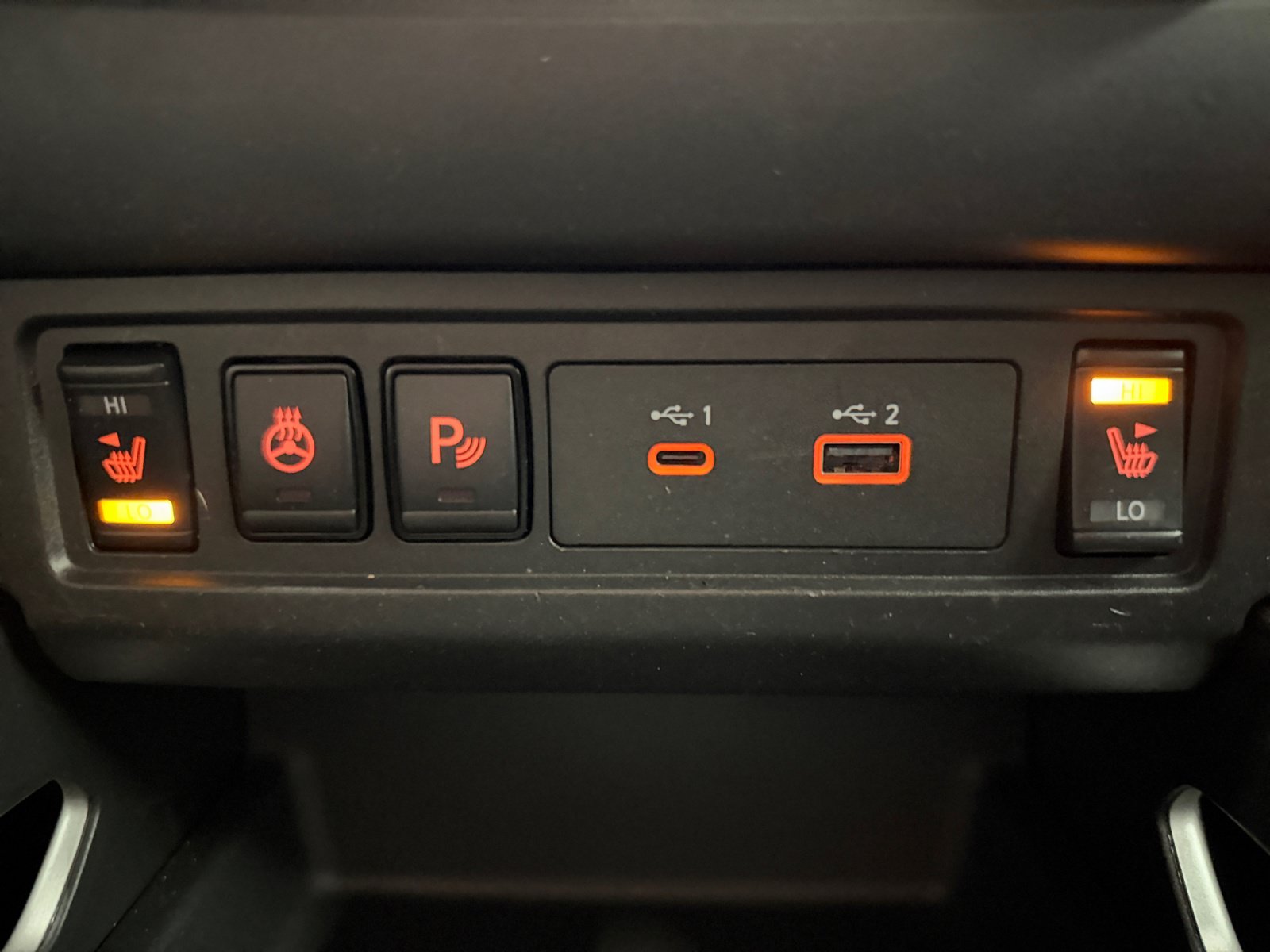 Used 2024 Nissan Frontier SV w/ Technology Package RWD image 25
