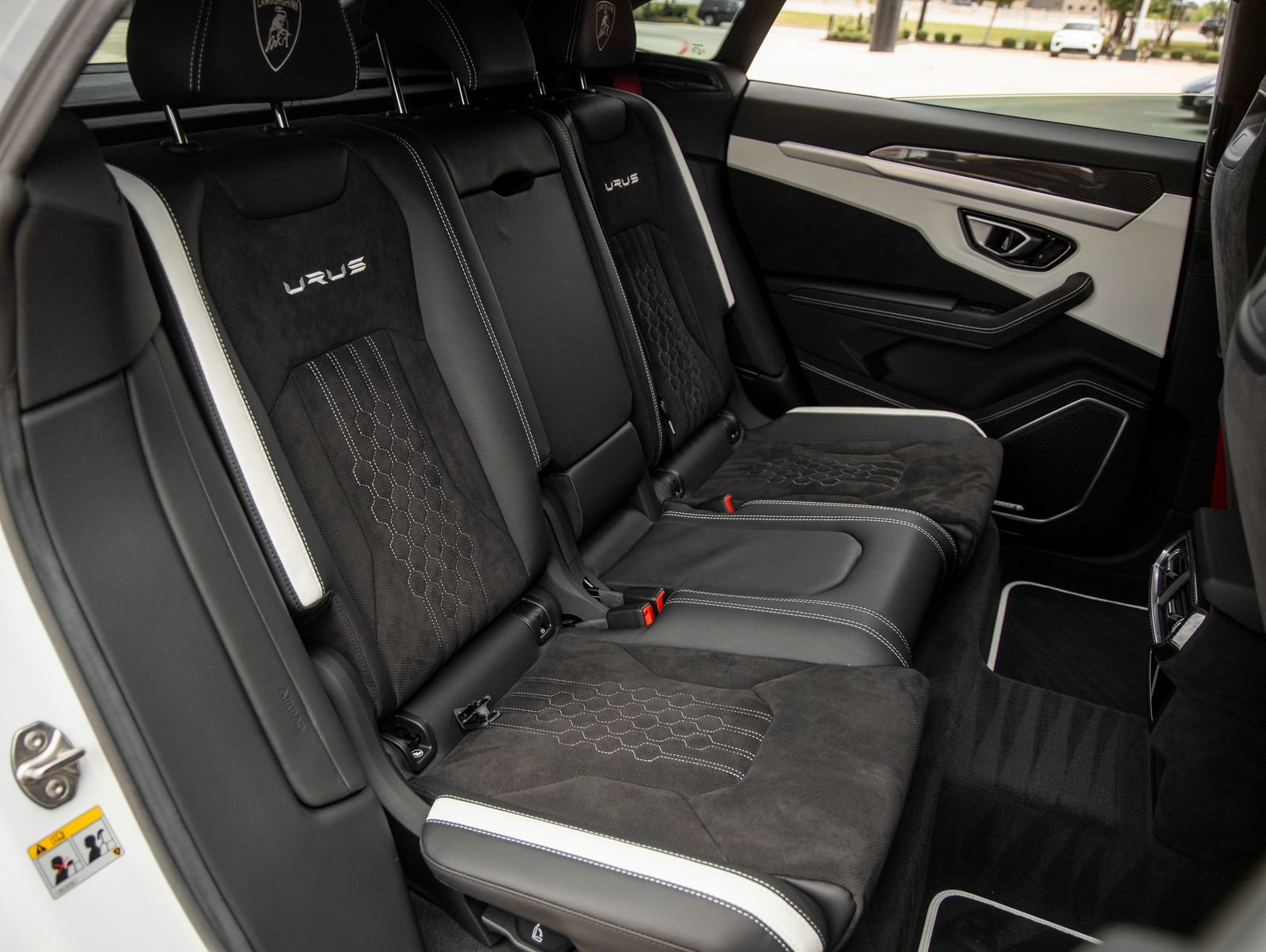 Used 2024 Lamborghini Urus S AWD/4WD image 43