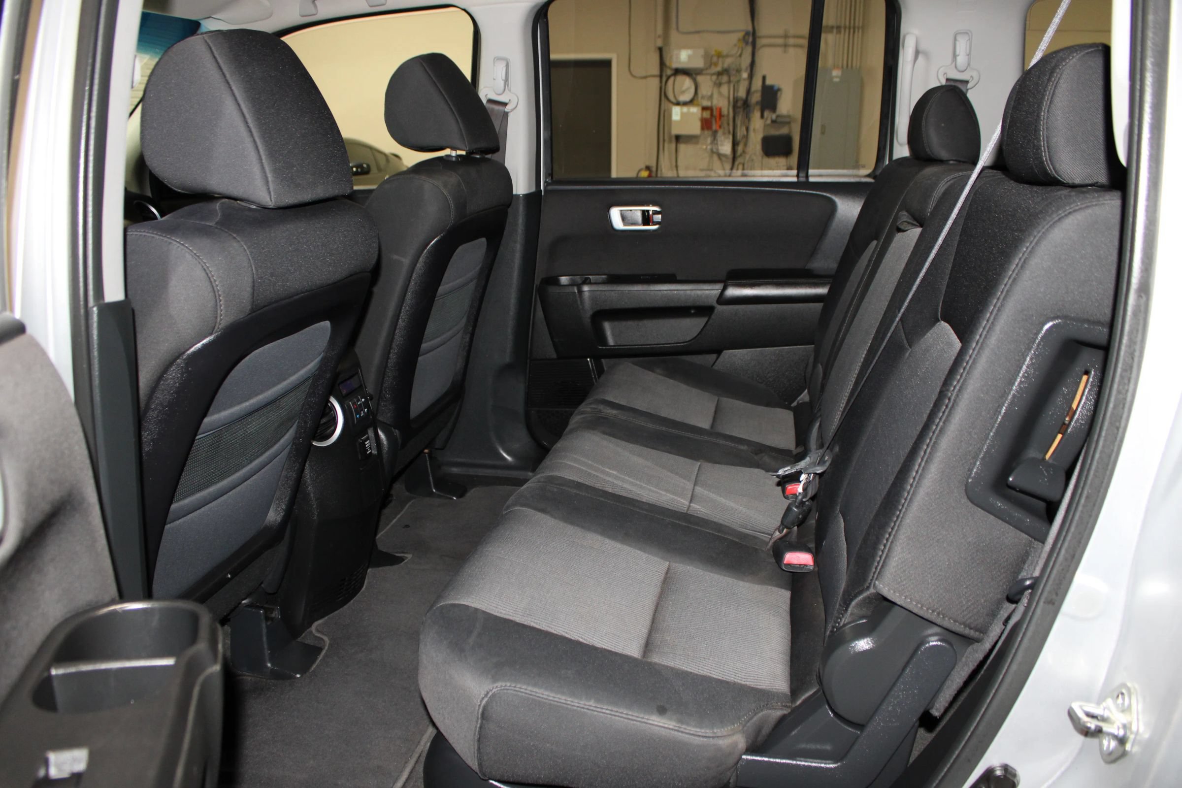 Used 2010 Honda Pilot EX image 25