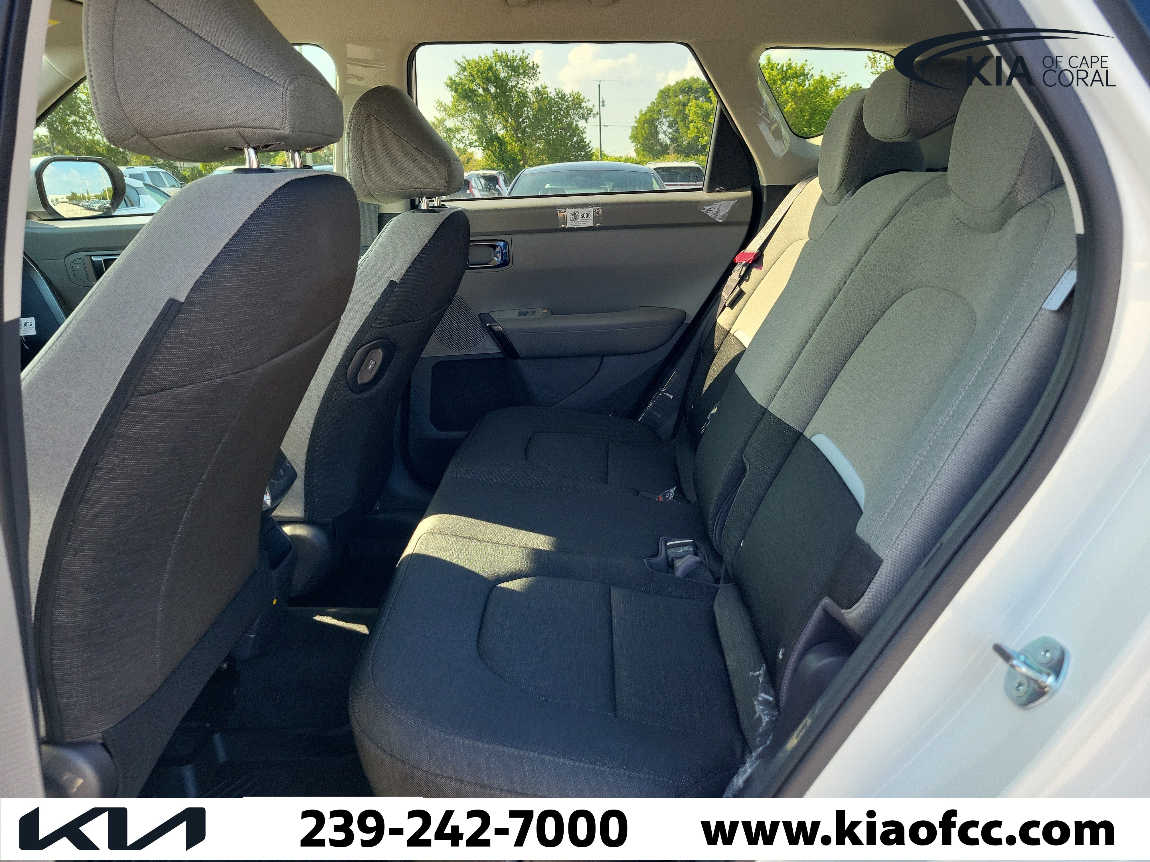 New 2027 Kia Seltos LX AWD/4WD image 12