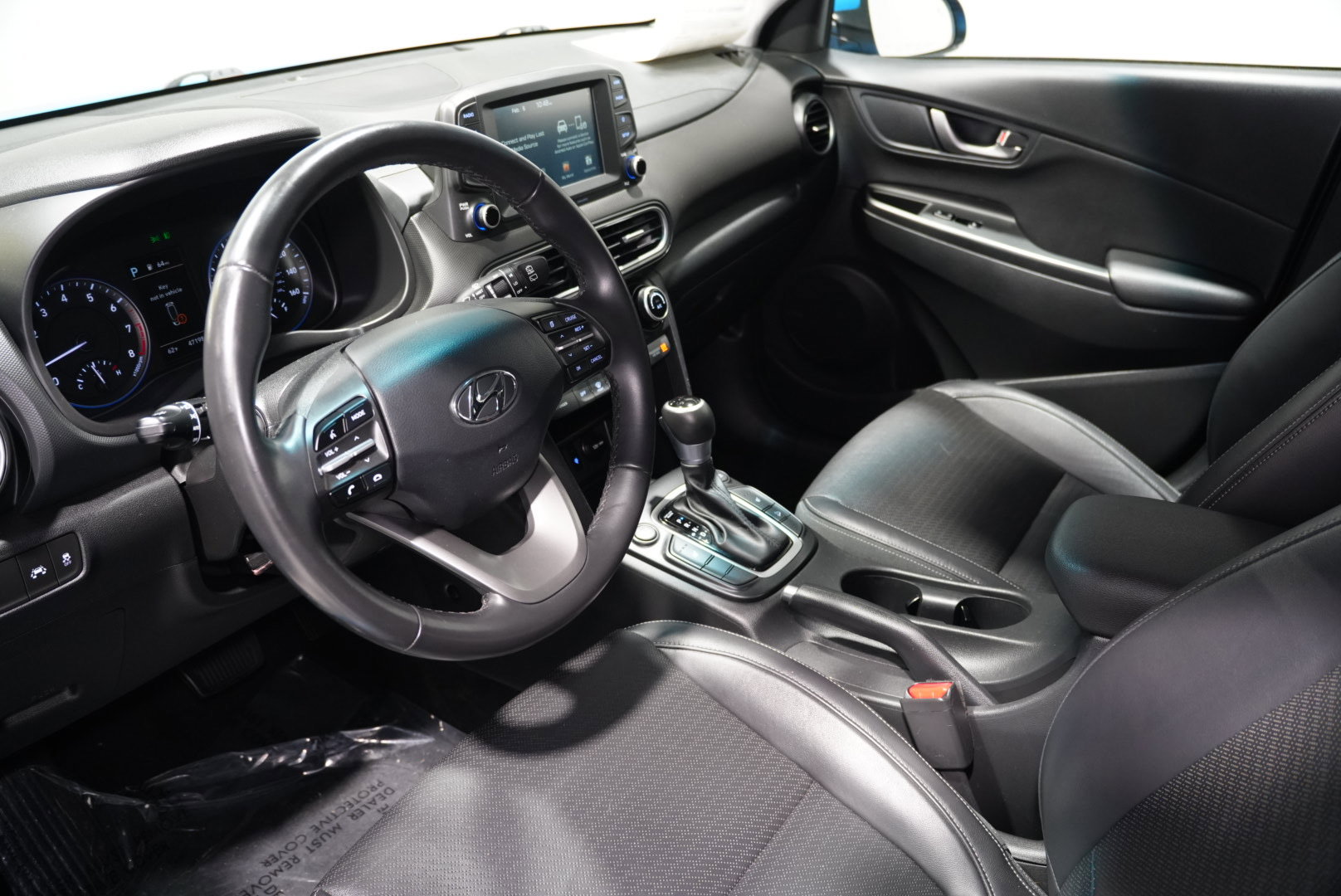 Used 2020 Hyundai Kona Limited image 11