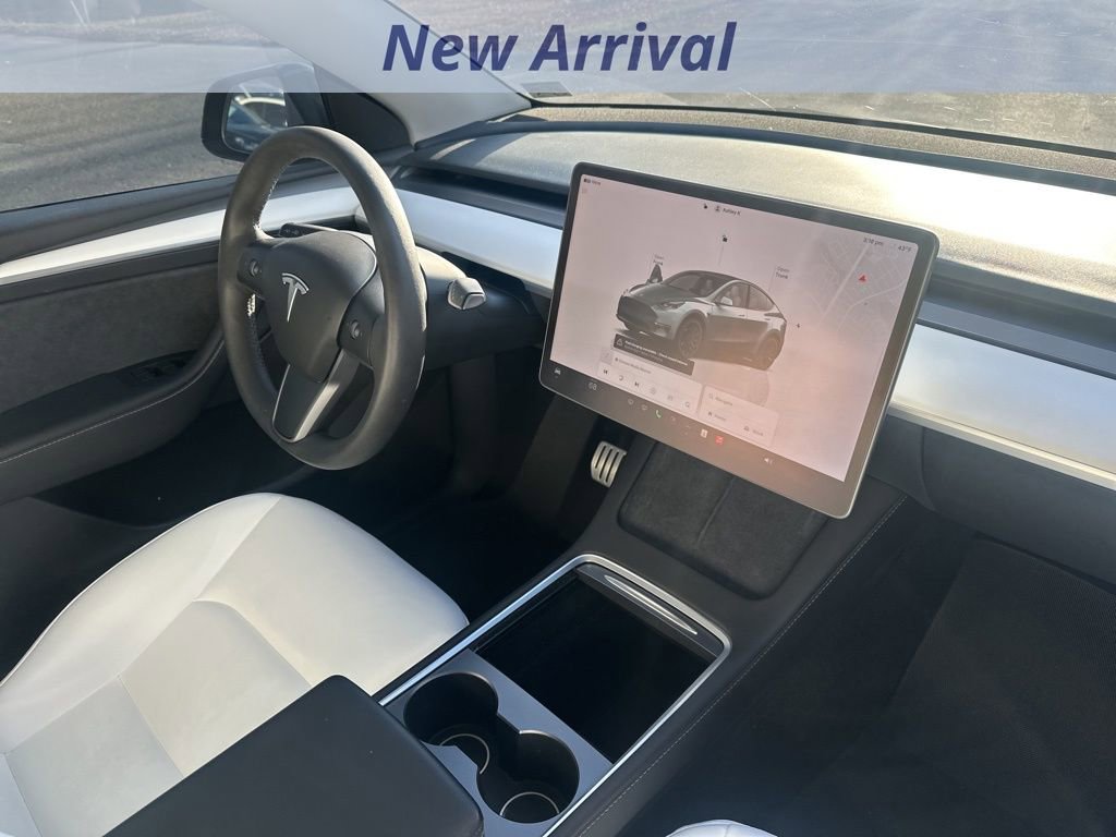 Used 2023 Tesla Model Y Performance image 7