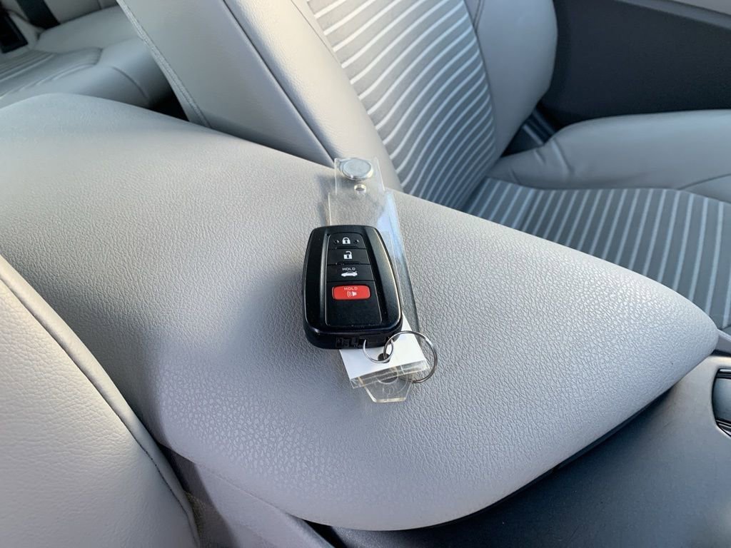 Used 2024 Toyota Camry SE image 33