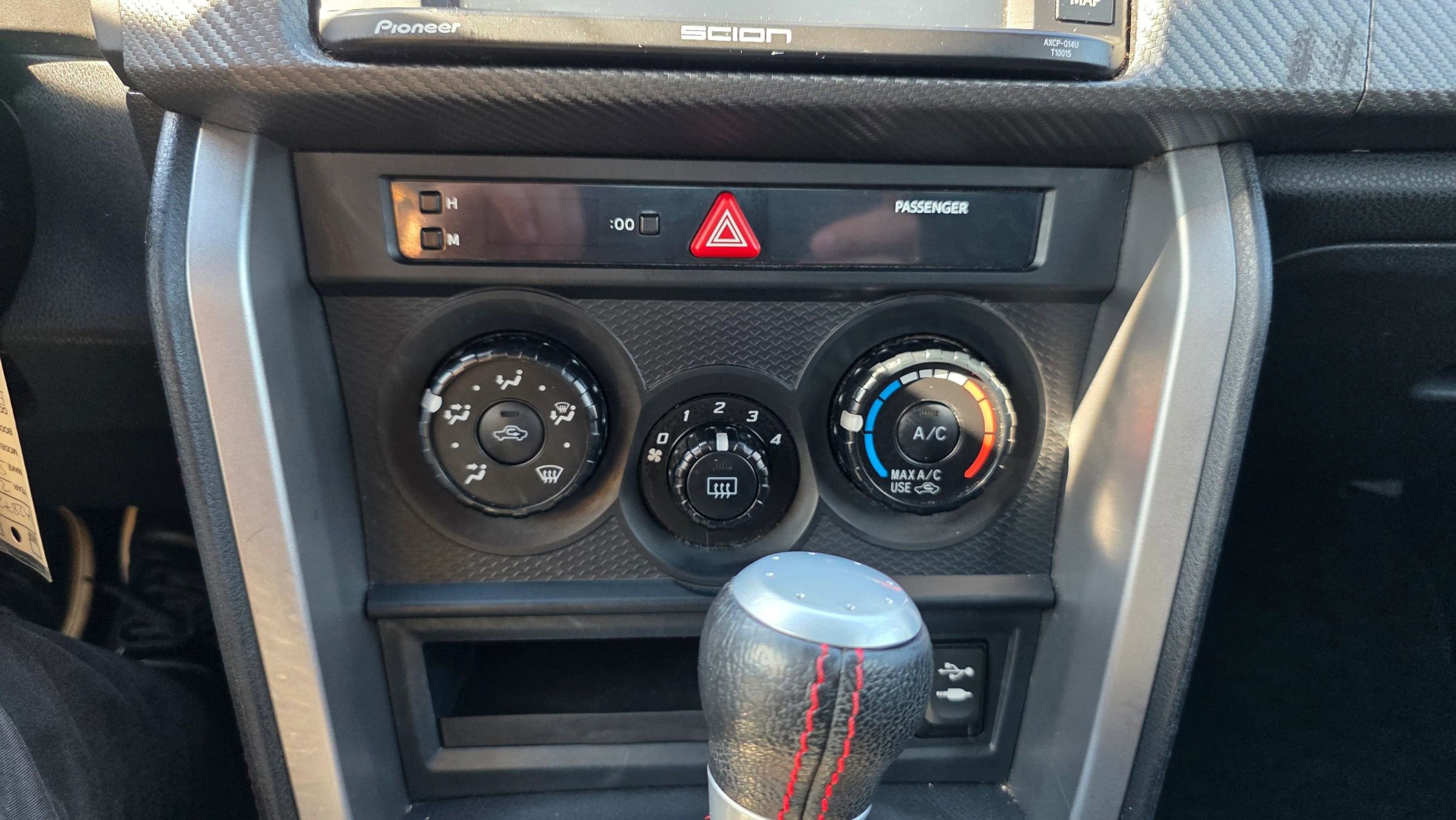 Used 2015 Scion FR-S RWD image 32