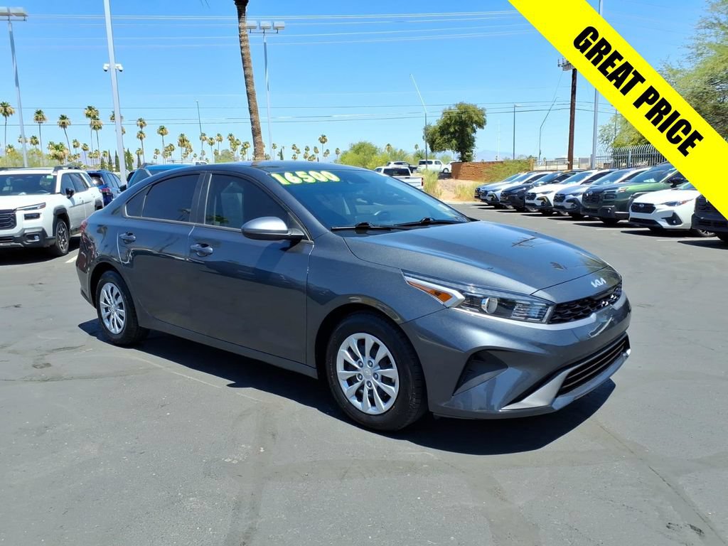 Used 2024 Kia Forte LX FWD image 1
