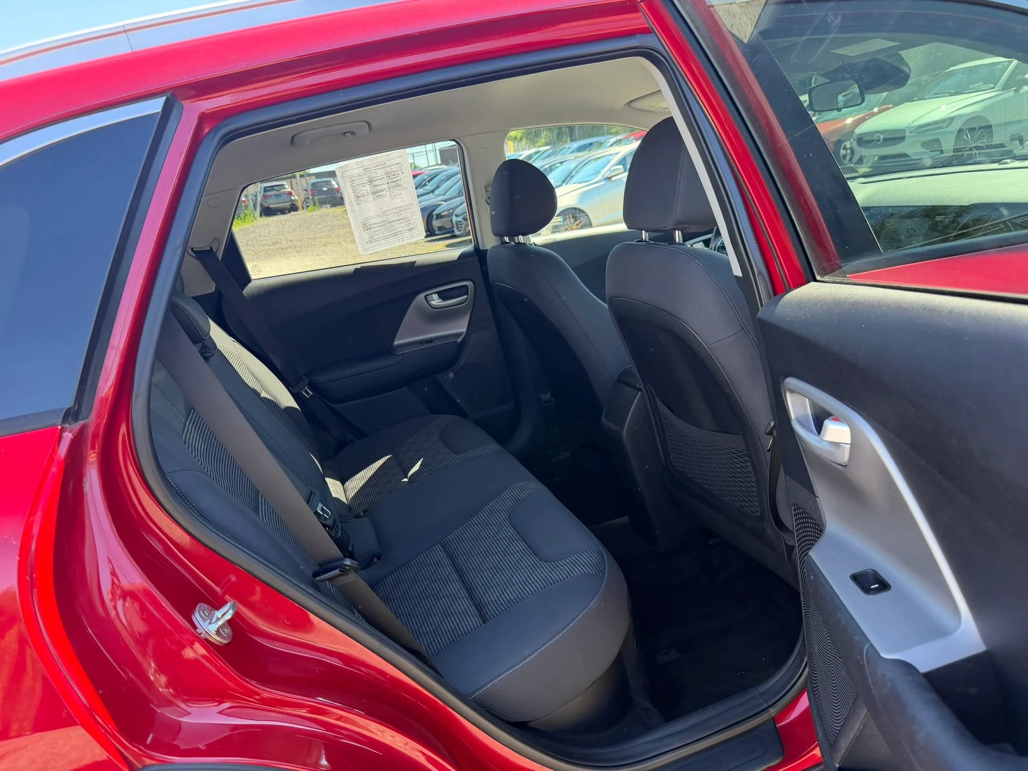 Used 2019 Kia Niro LX FWD image 27