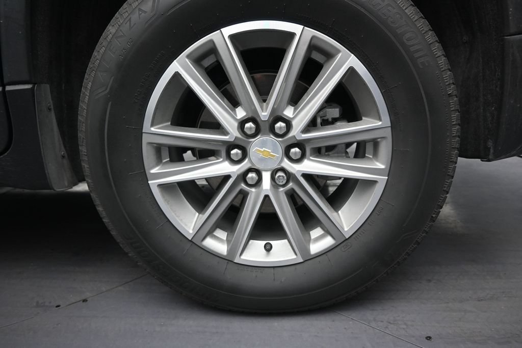Used 2023 Chevrolet Traverse LT FWD image 10
