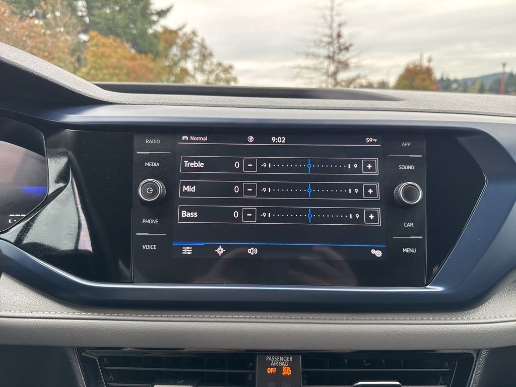 Used 2024 Volkswagen Taos SE image 20