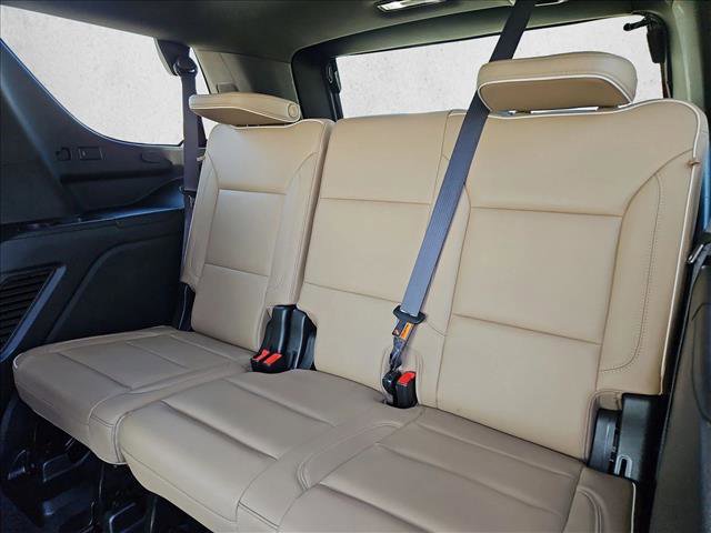 Used 2021 Chevrolet Tahoe Premier w/ Premium Package image 21