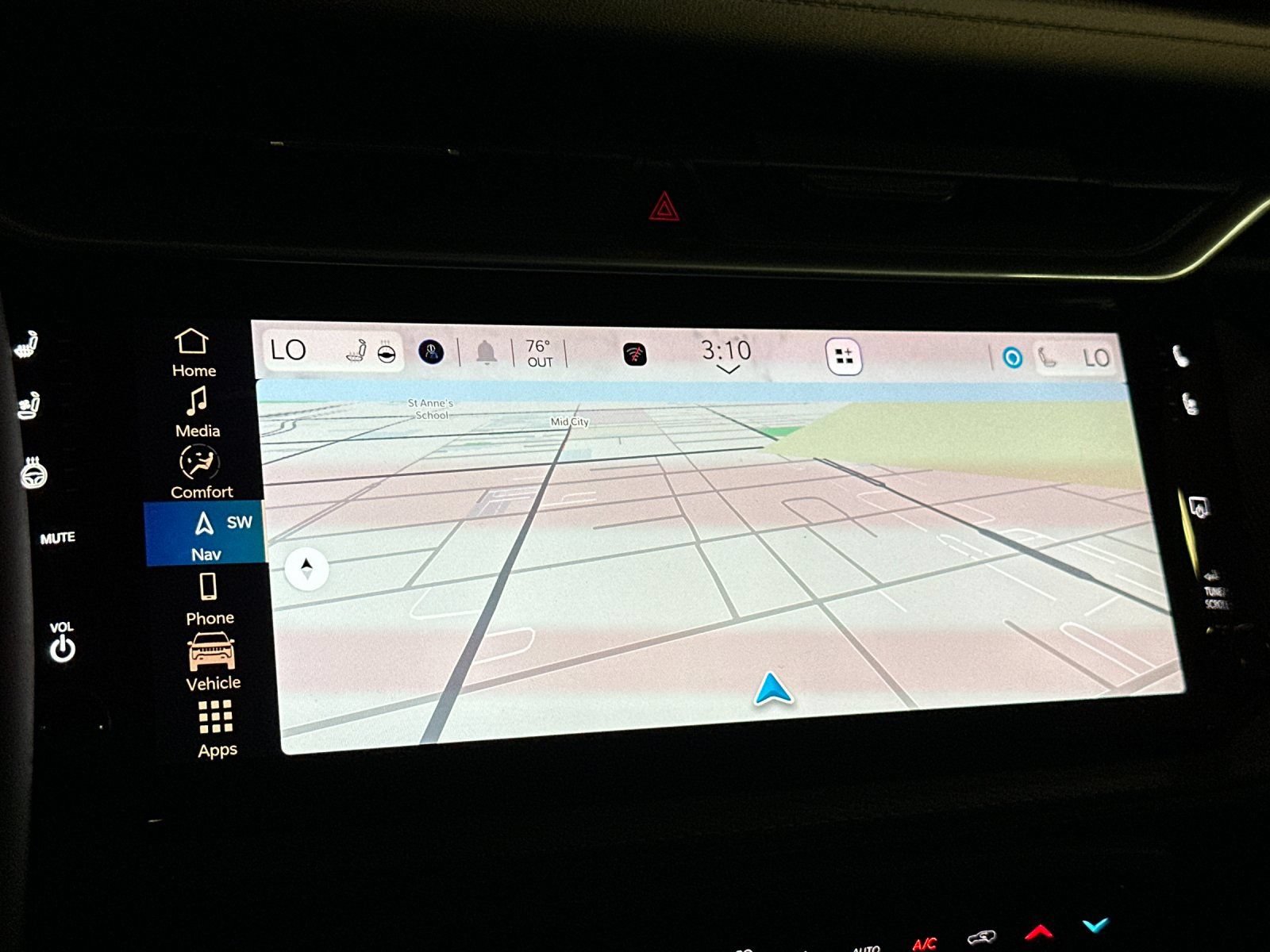 New 2026 Jeep Cherokee Overland w/ Advanced Pro Tech Group AWD/4WD image 18