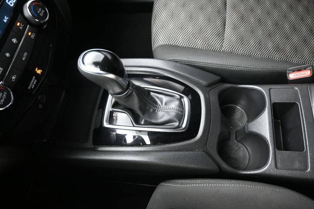 Used 2019 Nissan Rogue Sport SV AWD/4WD image 23