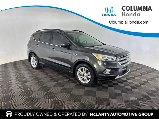 Used 2017 Ford Escape SE w/ Equipment Group 201A