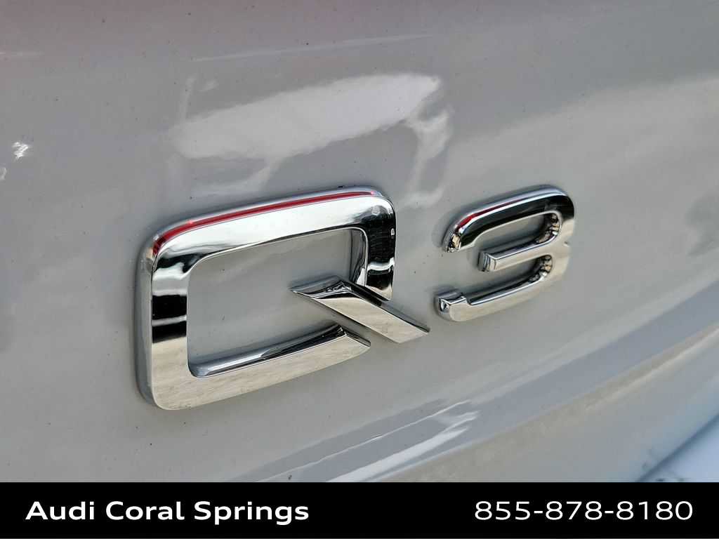 Used 2025 Audi Q3 2.0T Premium AWD/4WD image 15